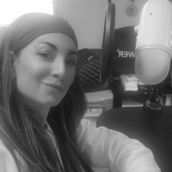 Meet your Posher, Amy - Picture 9 of 15